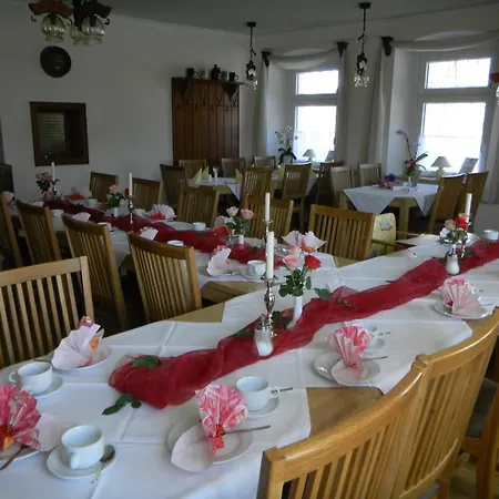 Guest house Gaststaette & Jaegerwaeldchen *
