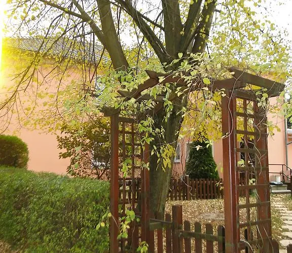 Πανσιόν Gaststaette & Jaegerwaeldchen